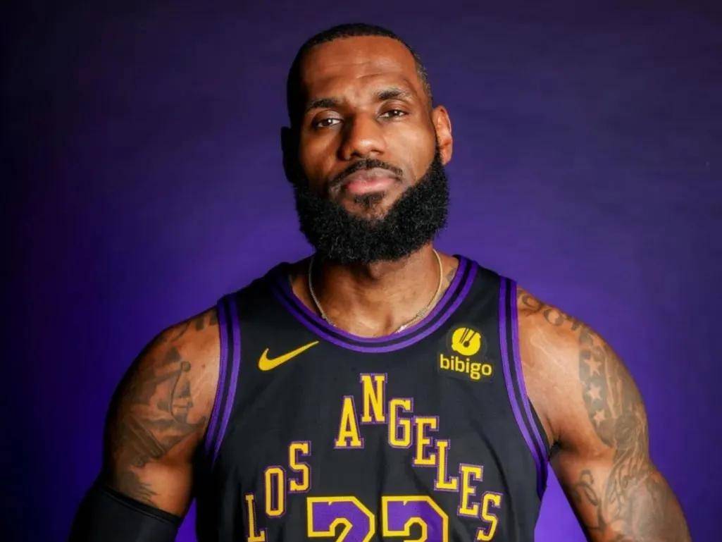 包含清晨洛杉矶湖人外线爆发——全明星赛节点到来，底气十足，赛程密集仍需轮换的词条